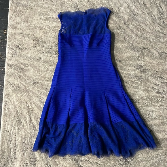 Tadashi Shoji jersey/lace royal blue dress - Picture 1 of 4
